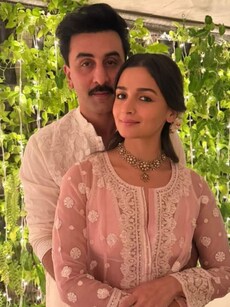 Alia Bhatt and Ranbir Kapoor celebrate ‘Dilwaali Diwali’ with friends and daughter Raha