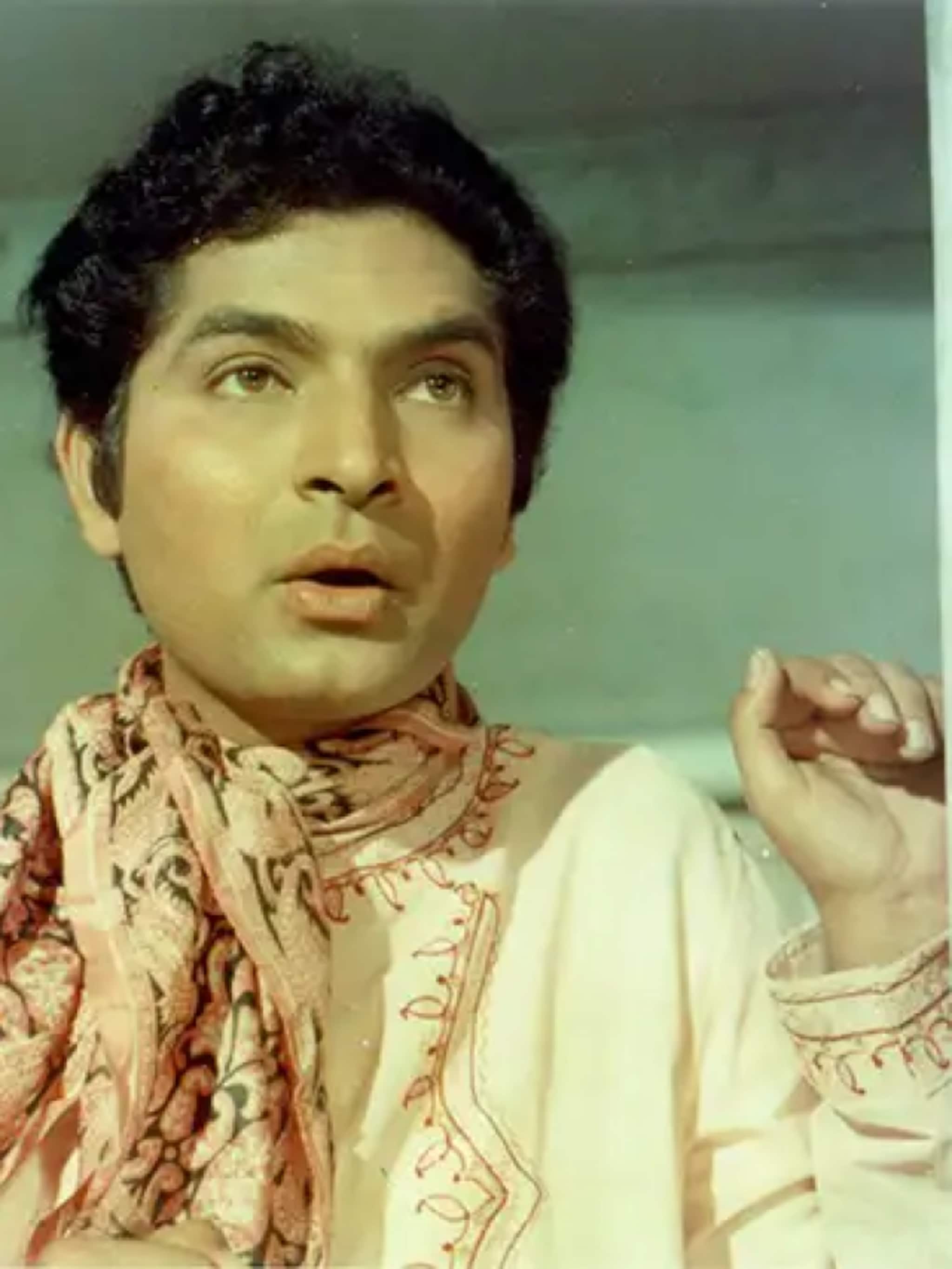 আসরানির পারিবারিক জীবন থেকেছে খ্যাতির আড়ালে!