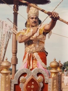 Unseen pics of Pankaj Dheer who immortalised Karna in Mahabharata on TV