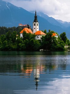 10 Stunning Countries Named the Best Places to Retire