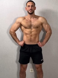 പേസ്ട്രിയും കേക്കും കഴിച്ചു മരിച്ച ഇൻഫ്ലുവൻസർ