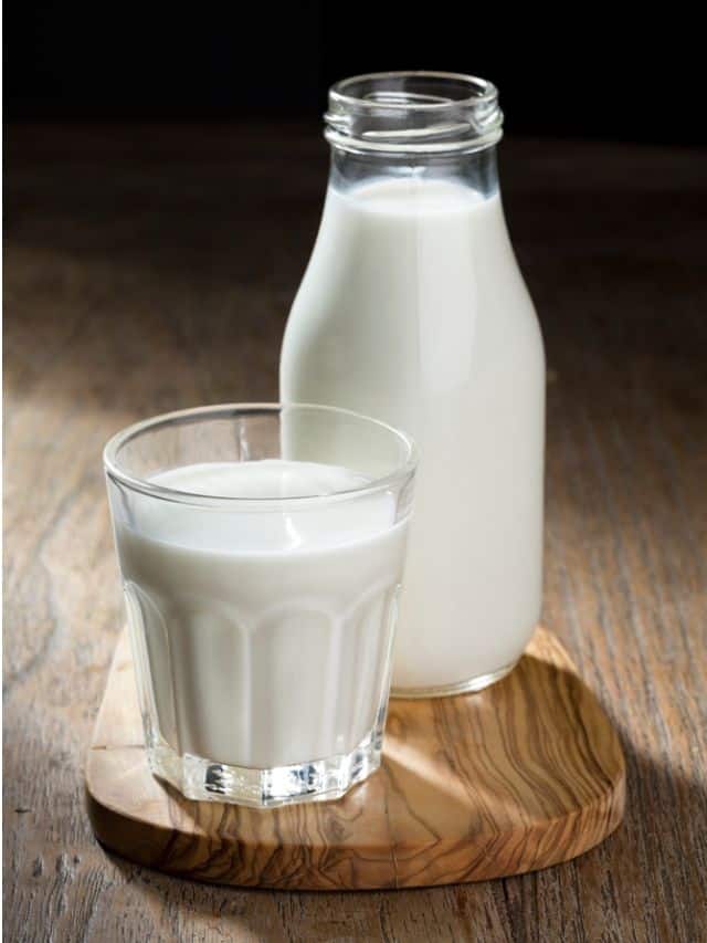 रात में दूध पीने से क्या फायदा होता है?