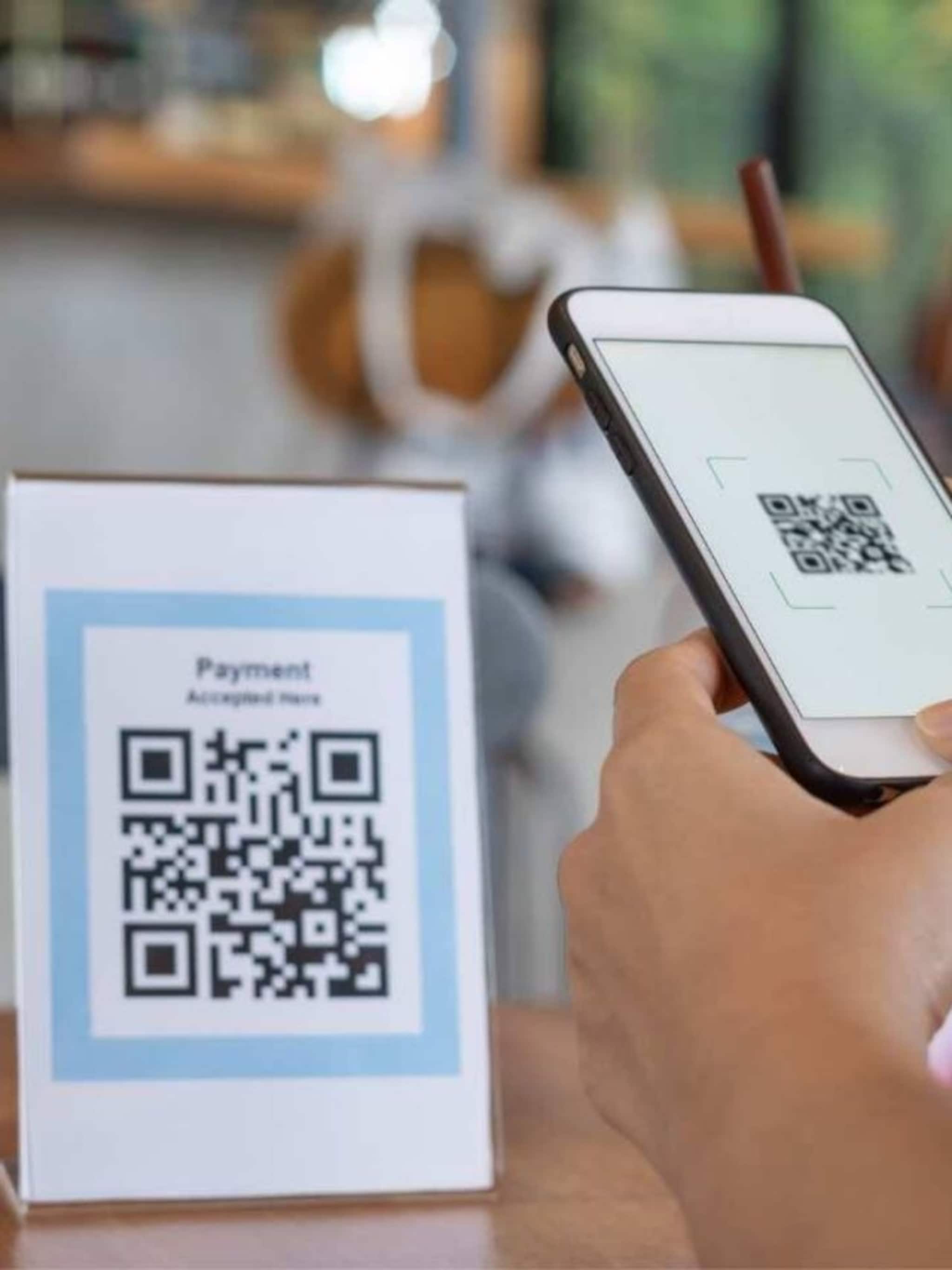 নকল কিউআর কোড কীভাবে চিনবেন?