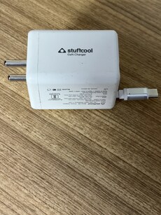 Zeno 65W GaN Wall Charger with USB-C Port & Built-in Retractable Type-C Cable Review