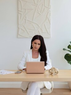 9 things to always keep private in life