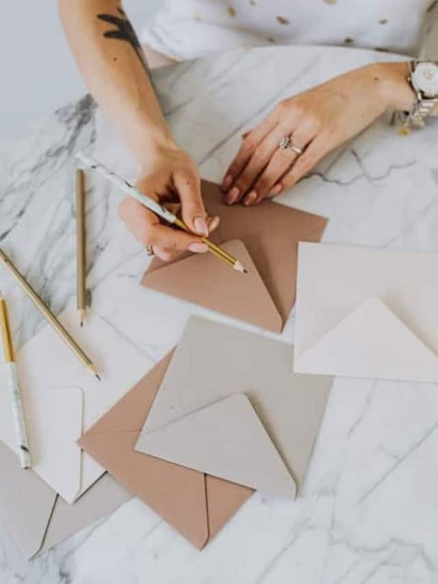 6 Reasons We Should Continue Writing Letters