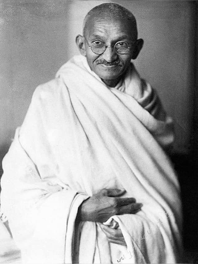 10 Powerful Quotes By Mahatma Gandhi